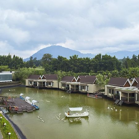 Aston Sentul Lake Resort & Conference Center Богор Экстерьер фото